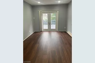 163 Wagaraw Rd, Hawthorne, NJ 07506 - Photo 6