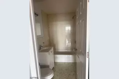 231 Dayton Ave #5, Clifton, NJ 07011 - Photo 8
