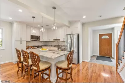 12 Bartell Pl, Clark Township, NJ 07066 - Photo 6