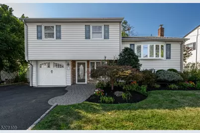 718 Midvale Pl, Linden, NJ 07036 - Photo 1