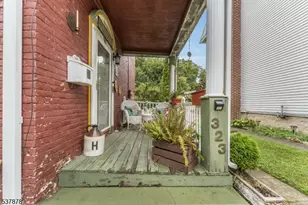 323 Water St, Belvidere, NJ 07823 - Photo 2