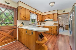 23 Valley View Dr, Raritan Township, NJ 08822 - Photo 10