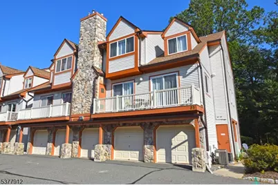 26 Woods Edge Dr, Roxbury Township, NJ 07876 - Photo 1