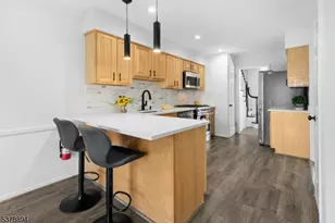 22 Maddaket Ct, Scotch Plains Township, NJ 07076 - Photo 4