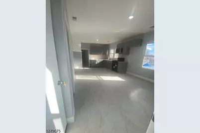 476 Bloy St, Hillside, NJ 07205 - Photo 2