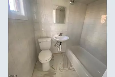 476 Bloy St, Hillside, NJ 07205 - Photo 4