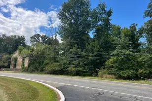 69 Baptist Church Rd, Union Township, NJ 08802 - Photo 4