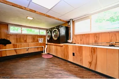 221 S Maryland Ave, Jefferson Township, NJ 07849 - Photo 10