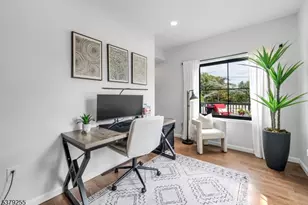 648 Black Oak Ridge Rd, Wayne, NJ 07470 - Photo 14