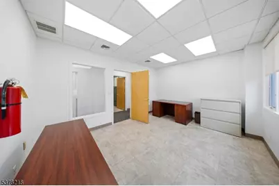 96 E Main St, Little Falls Township, NJ 07424 - Photo 4