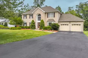 19 Lisa Dr, Mount Olive, NJ 07828 - Photo 1