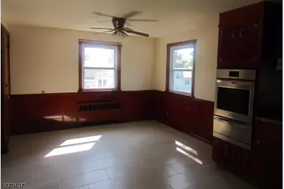 870 Louisa St, Union Township, NJ 07083 - Photo 4