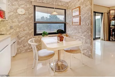 2 Claridge Dr. 2Hw, Verona Twp., NJ 07044 - Photo 4