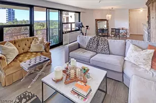 2 Claridge Dr 3Iw, Verona Twp., NJ 07044 - Photo 8