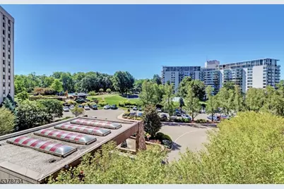 2 Claridge Dr. 3Iw, Verona Twp., NJ 07044 - Photo 18