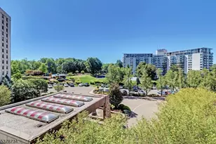 2 Claridge Dr 3Iw, Verona Twp., NJ 07044 - Photo 18