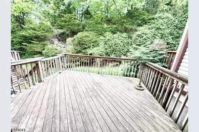 146 Garside Ave, Wayne Twp., NJ 07470 - Photo 24