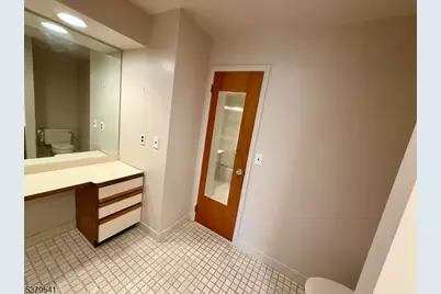 146 Garside Ave, Wayne Twp., NJ 07470 - Photo 20