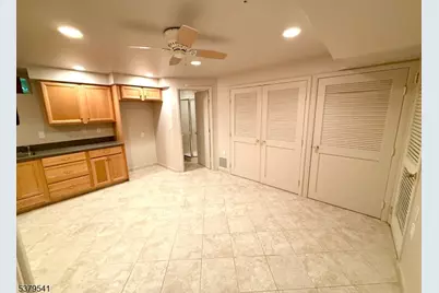 146 Garside Ave, Wayne Twp., NJ 07470 - Photo 14