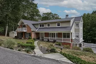 8 Briarcliff Terrace, Kinnelon, NJ 07405 - Photo 1