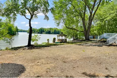 121 W Shore Dr, Hampton Township, NJ 07860 - Photo 30