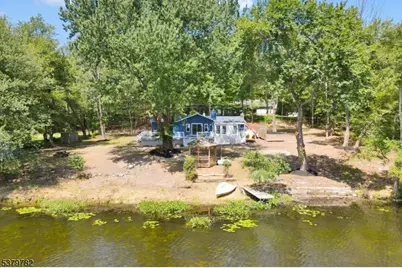 121 W Shore Dr, Hampton Township, NJ 07860 - Photo 1