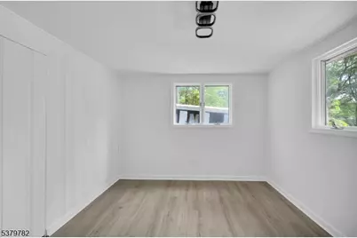 121 W Shore Dr, Hampton Township, NJ 07860 - Photo 18