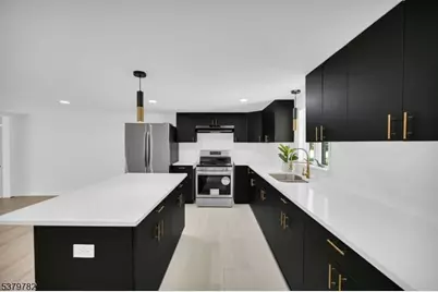 121 W Shore Dr, Hampton Township, NJ 07860 - Photo 8