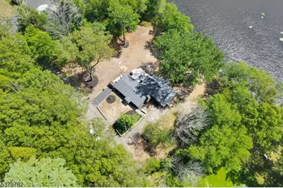 121 W Shore Dr, Hampton Township, NJ 07860 - Photo 36