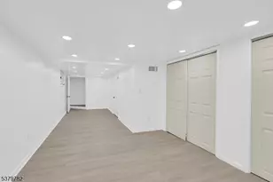 121 W Shore Dr, Hampton Township, NJ 07860 - Photo 24