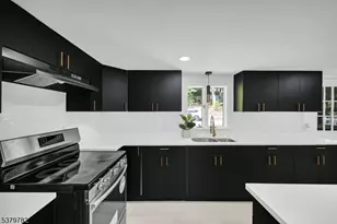 121 W Shore Dr, Hampton Township, NJ 07860 - Photo 14