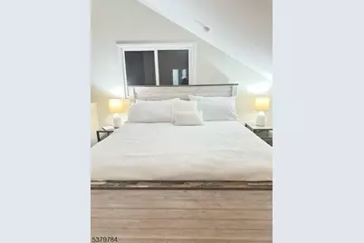 4 Keystone Ct, Vernon, NJ 07462 - Photo 2