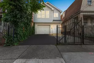 141 Fabyan Pl, Newark, NJ 07112 - Photo 1