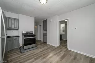 23 Komorn St Unit, Newark, NJ 07105 - Photo 8