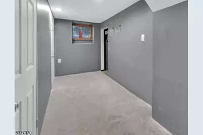 32 Dodd St, East Orange, NJ 07017 - Photo 12