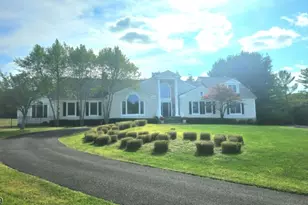 18 Kerby Ln, Mendham, NJ 07945 - Photo 2