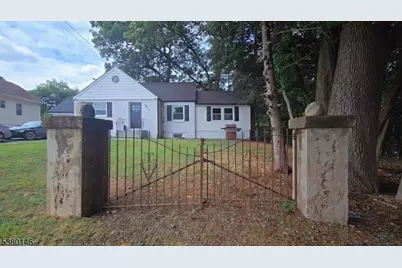 29 Stansfield Pl, North Haledon, NJ 07508 - Photo 2