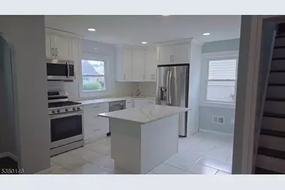 29 Stansfield Pl, North Haledon, NJ 07508 - Photo 8