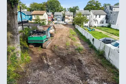 39 Grand Ave, Newark, NJ 07106 - Photo 10