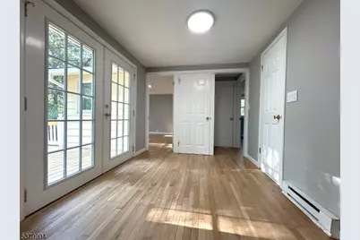 38 E Shawnee Trl, Jefferson Township, NJ 07885 - Photo 20