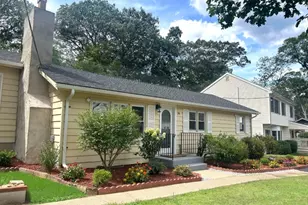 38 E Shawnee Trail, Jefferson Township, NJ 07885 - Photo 2