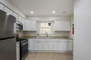 695 S 11th St 2nd Floor, Newark, NJ 07103 - Photo 4