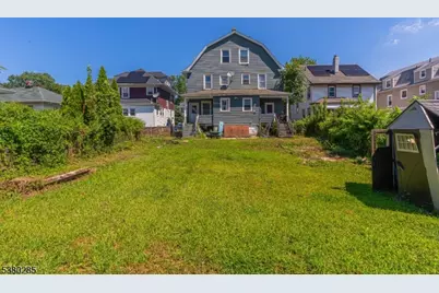 22 Swaine Pl, West Orange Township, NJ 07052 - Photo 8