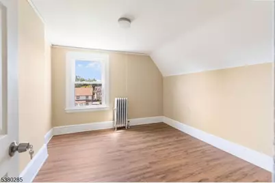 22 Swaine Pl, West Orange Township, NJ 07052 - Photo 2