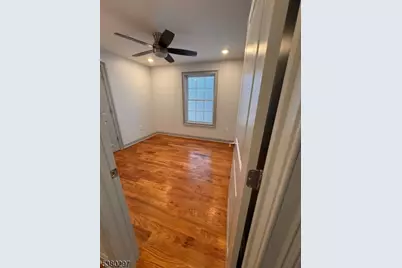 90 Seaview Avenue #1, Jersey City, NJ 07305 - Photo 6