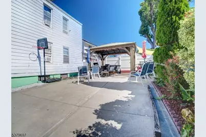 170 Oakland Ter #2, Newark, NJ 07106 - Photo 4