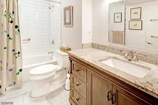 2 Claridge Dr 1Fw, Verona Twp., NJ 07044 - Photo 8