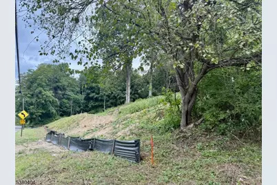 111 Munsonhurst Rd, Franklin, NJ 07416 - Photo 1