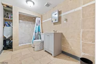 210 Buchanan St, Linden, NJ 07036 - Photo 14