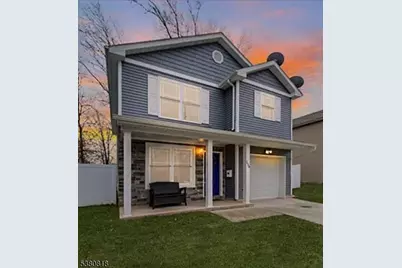 250 E 9th Ave, Roselle, NJ 07203 - Photo 1